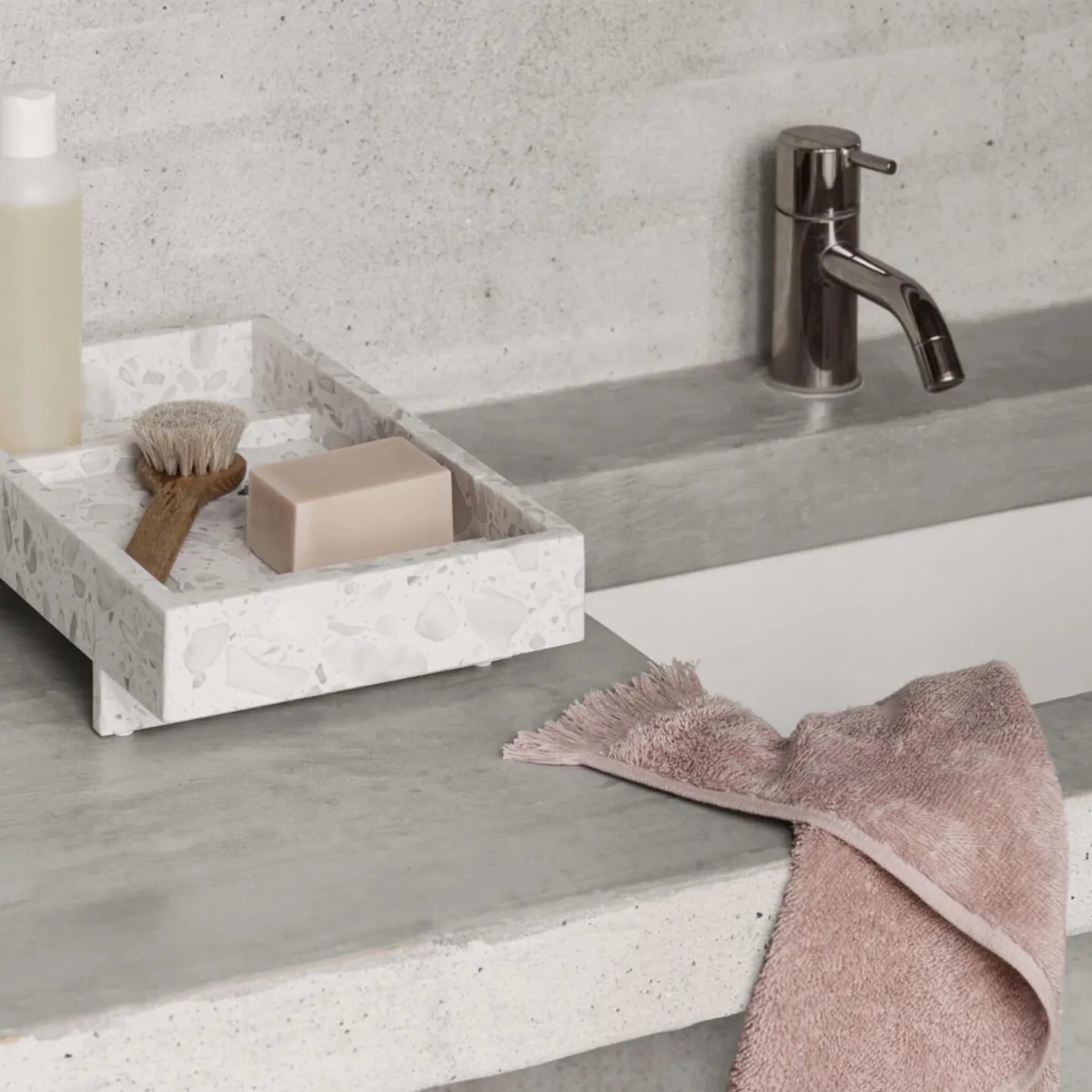 Blomus ABENTO Tray,> Skåle, Bakker & Fade