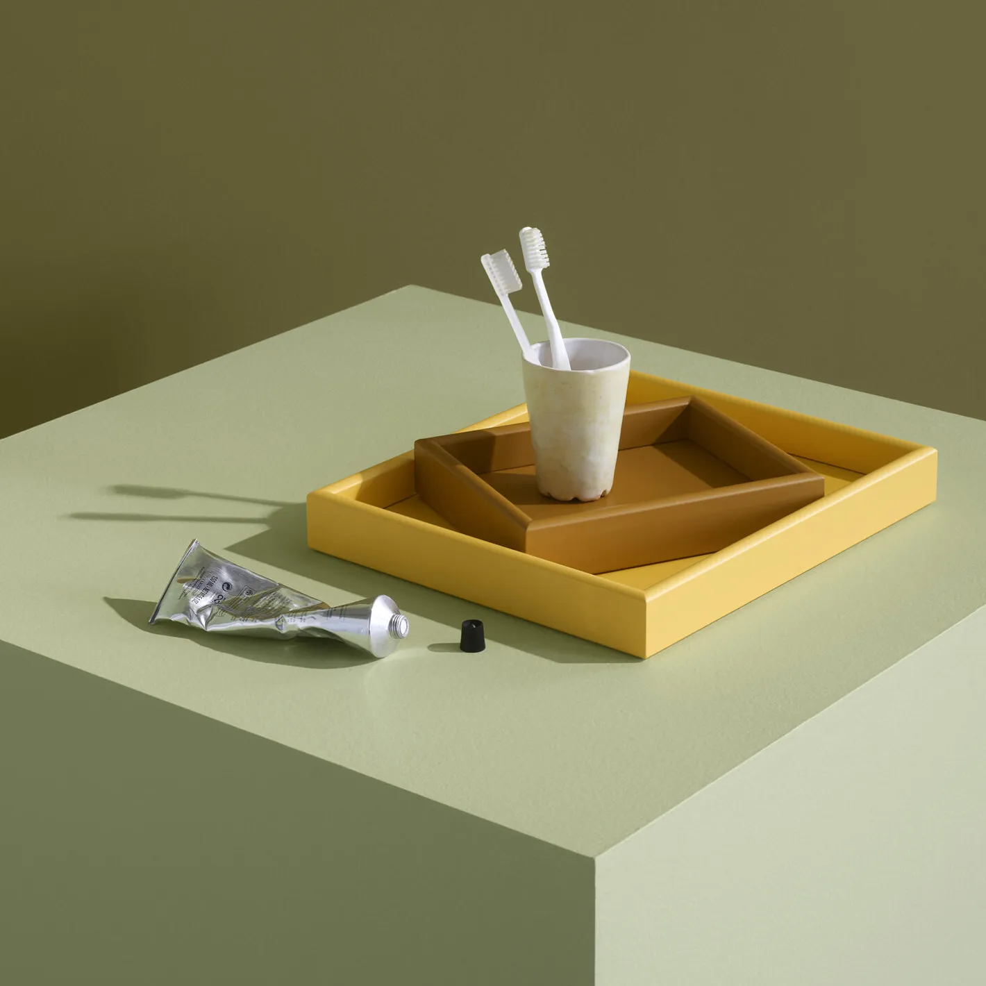 Montana Furniture ARRANGE - sæt af 2 bakker, acacia/amber> Skåle, Bakker & Fade
