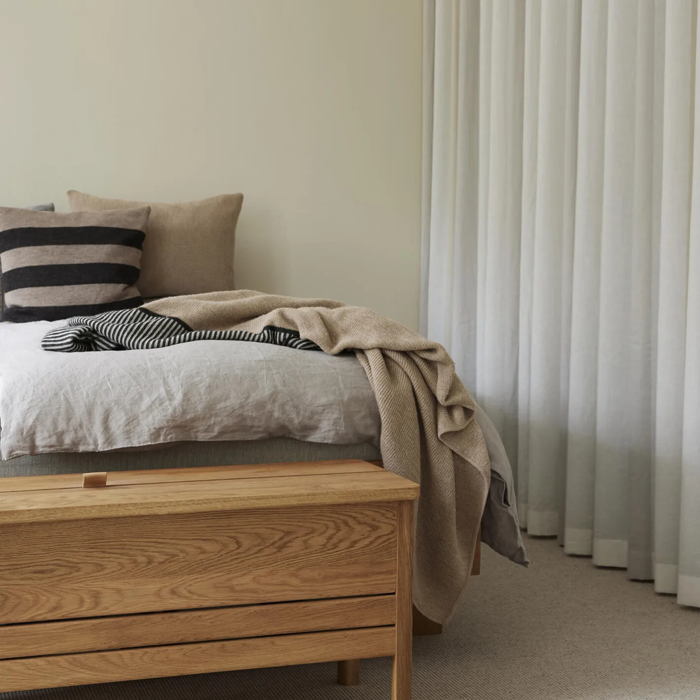 Online Form & Refine Aymara Cushion, new square brown
