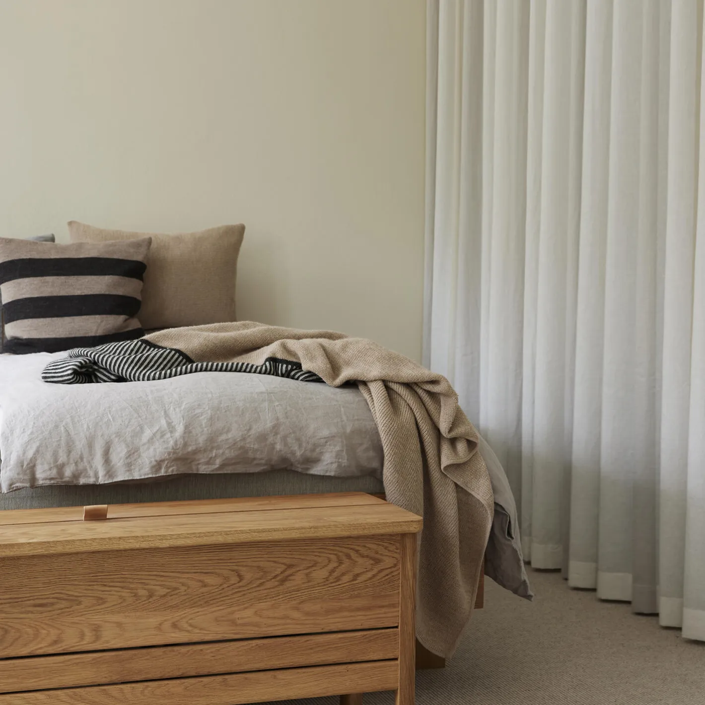 Best Form & Refine Aymara Throw, pattern cream beige