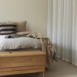 Form & Refine Aymara Throw, stripes> Plaider