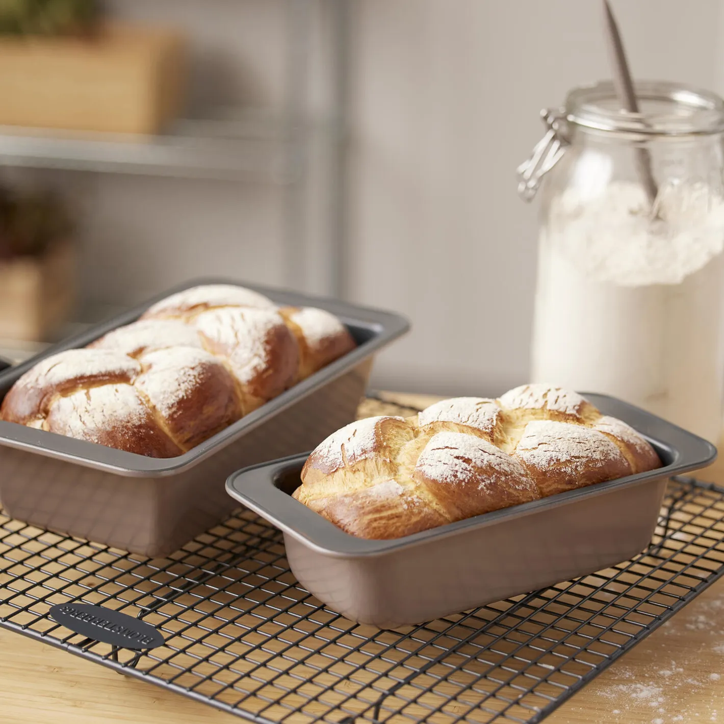Hot Blomsterbergs Brødform, latte