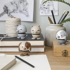 Hoptimist Cat, light grey> Figurer & Glaskunst