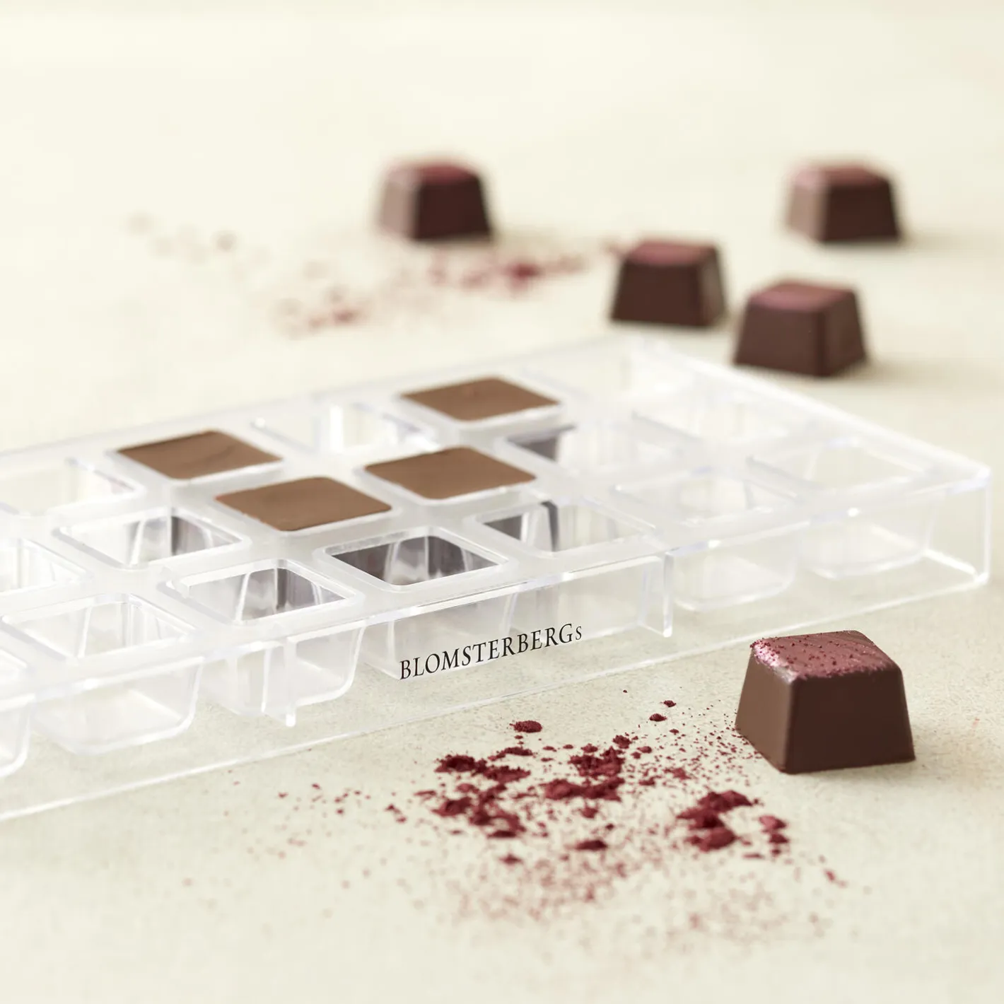 Blomsterbergs Chokoladeform firkant til 21 stk.> Køkkenudstyr