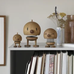 Hoptimist Classic Bimble, oak> Figurer & Glaskunst