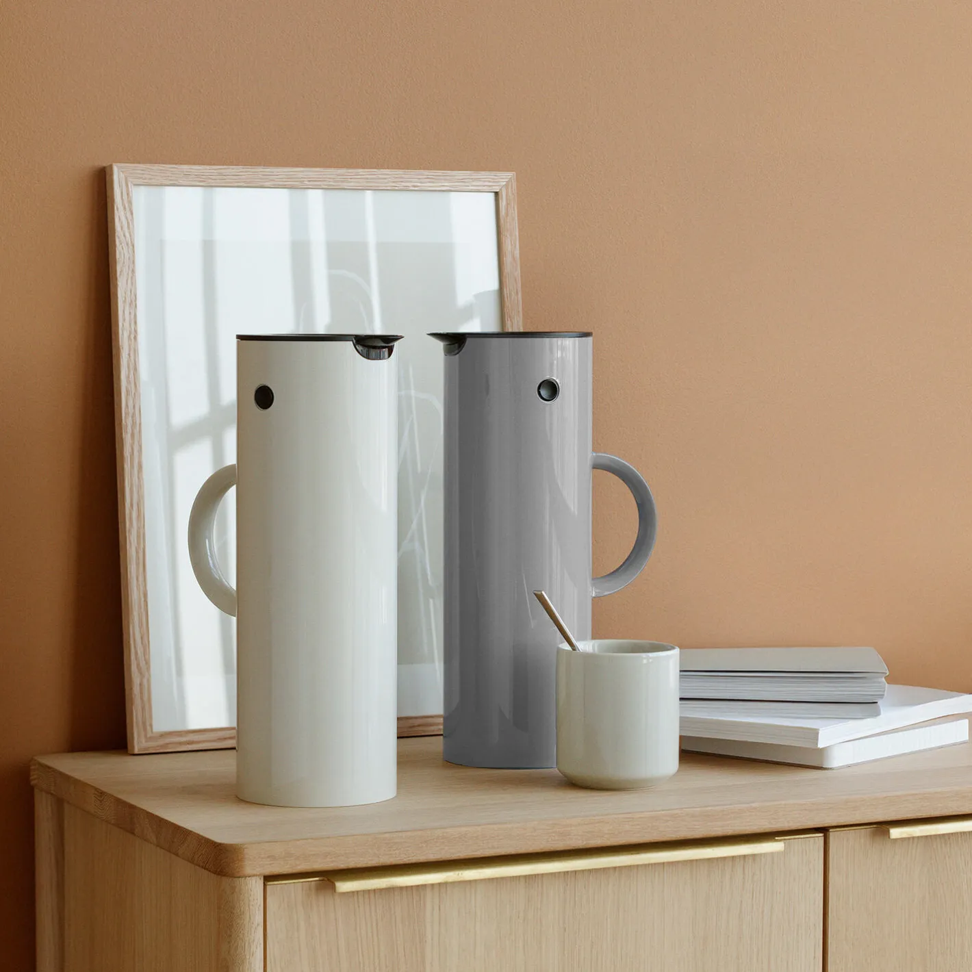 Discount Stelton EM77 termokande 1 L, sand