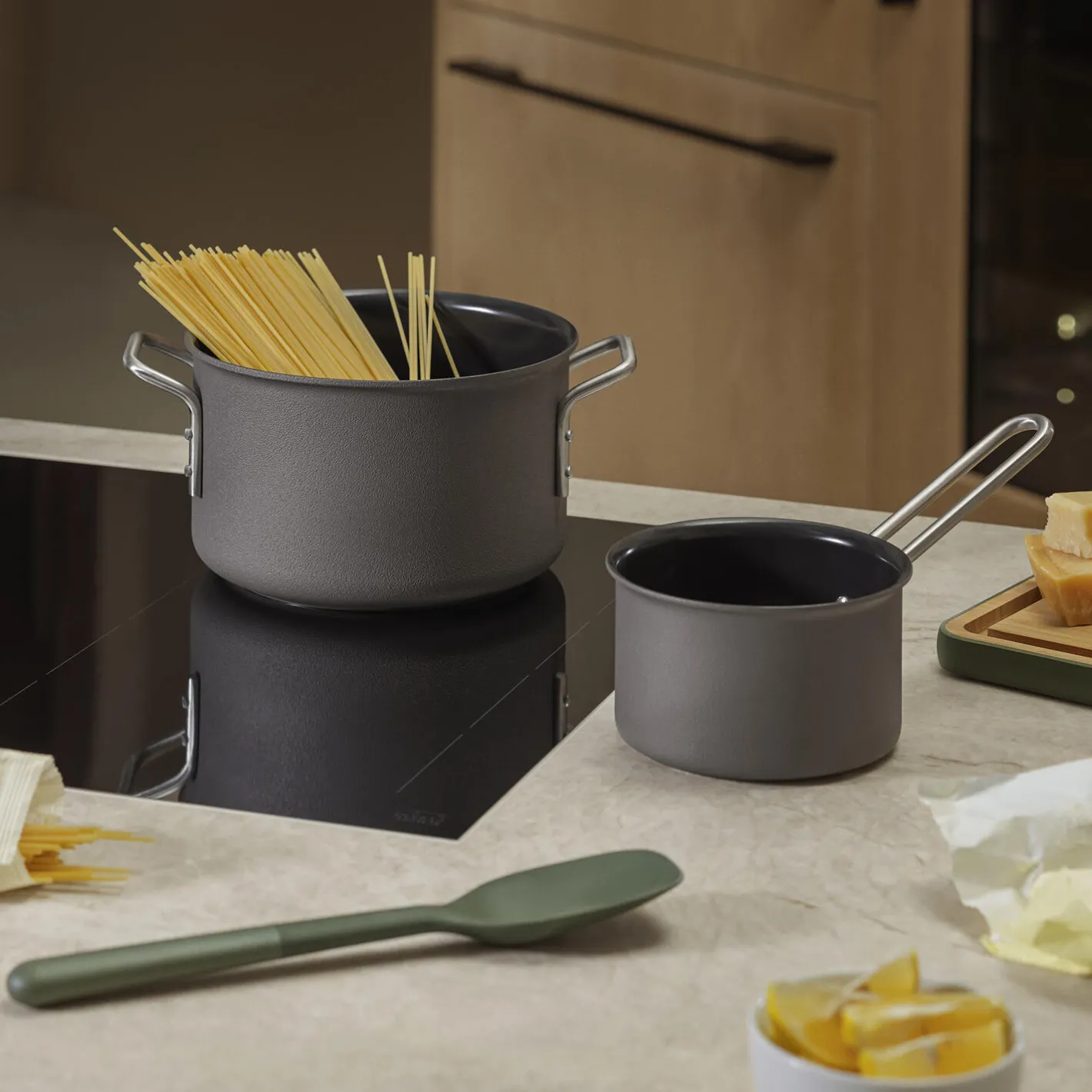 Online Eva Trio Grey Line Gryde 3,8 L