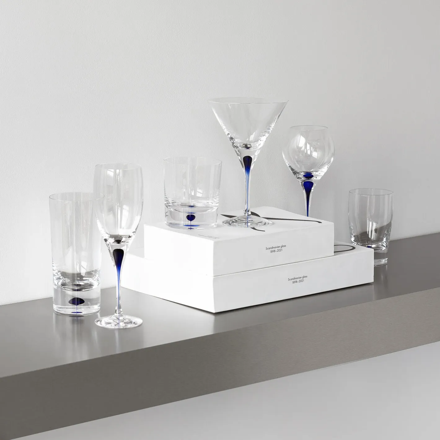 Sale Orrefors Intermezzo Blue vandglas