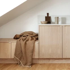 Discount Røros Tweed ISAK Throw, chestnut