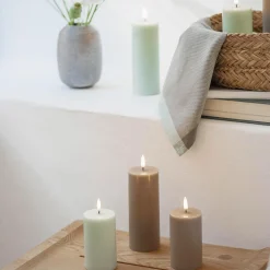 Uyuni Lighting LED Pillar Candle 10 cm,> Lys & Duftlys