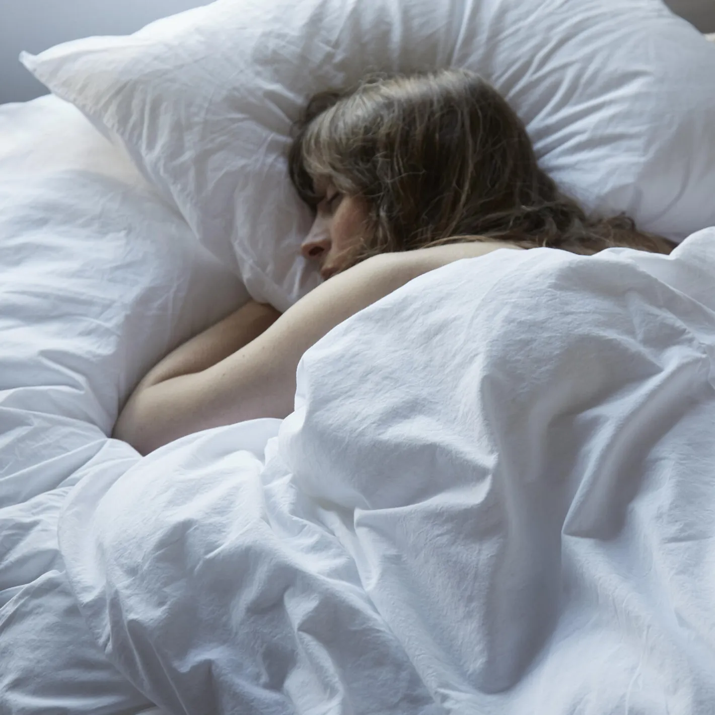Nordic Sleep by Fossflakes Medium High hovedpude> Hovedpuder