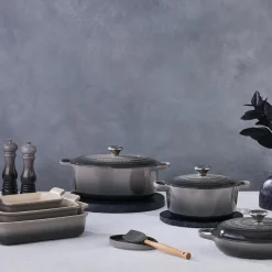 Online Le Creuset Oval grydeskeholder, flint