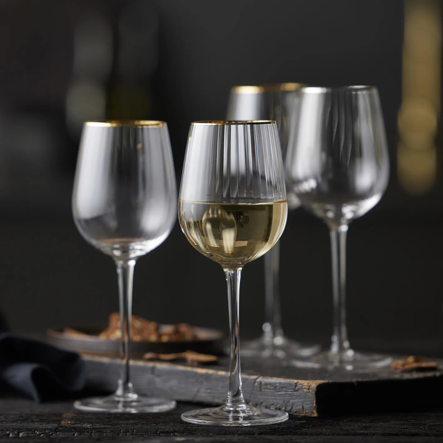 Lyngby Glas Palermo Gold hvidvinsglas 4 stk.> Glas