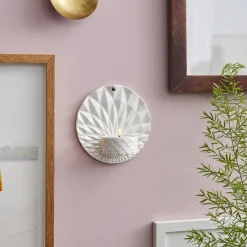 Dottir Nordic Design Pipanella Wall Votive Scales fyrfadsophæng, white> Lysestager