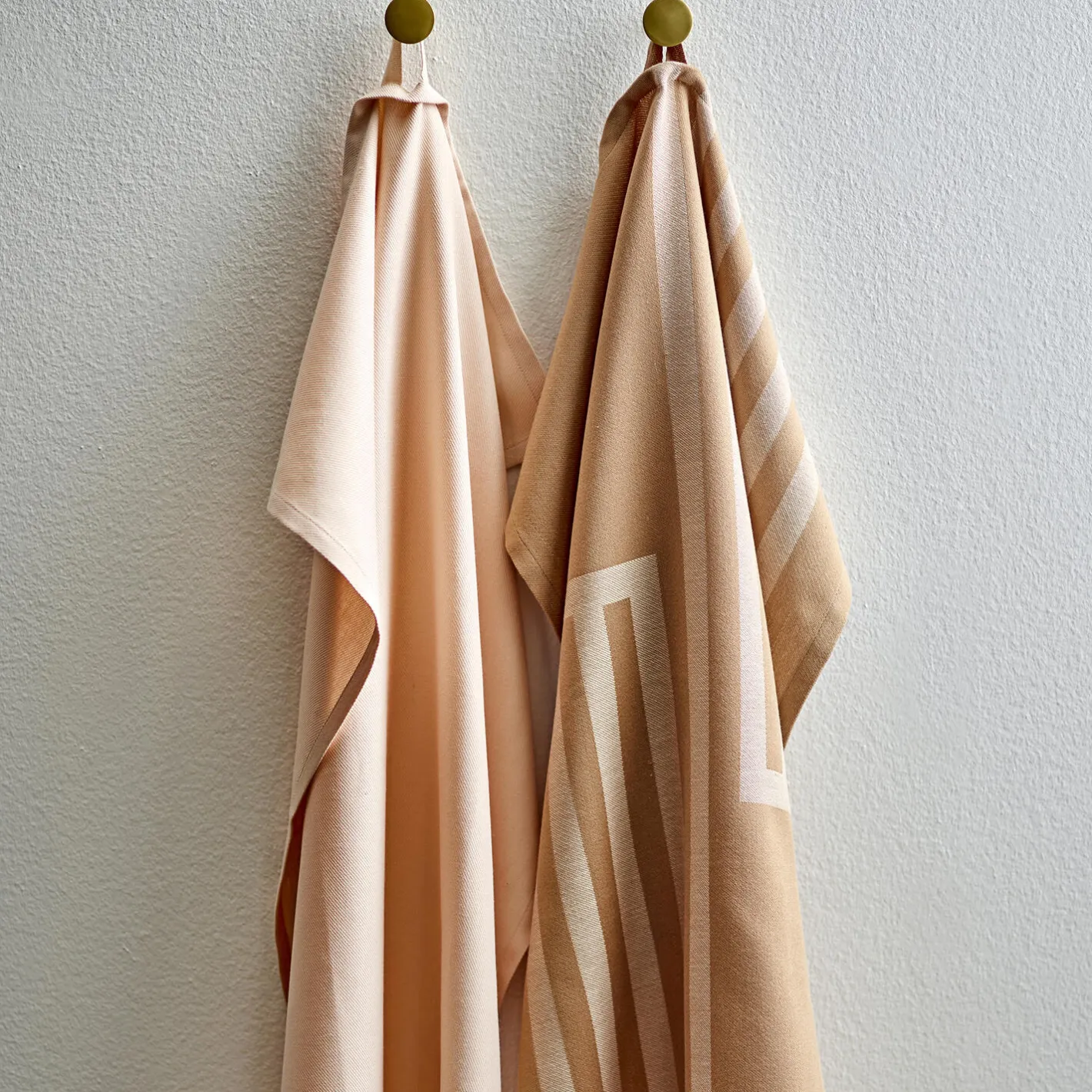 Clearance Södahl Reflection viskestykke, warm taupe