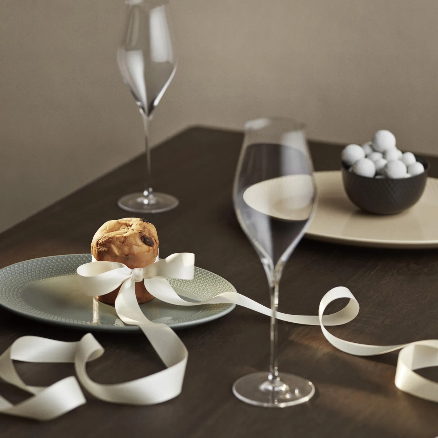 Lyngby Porcelæn Rhombe Earth Ovalt serveringsfad,> Skåle & Fade