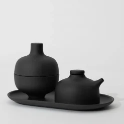 Design House Stockholm Sand Secrets Plate, black clay