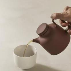 Hot Design House Stockholm Sand Secrets Tea Pot, red clay