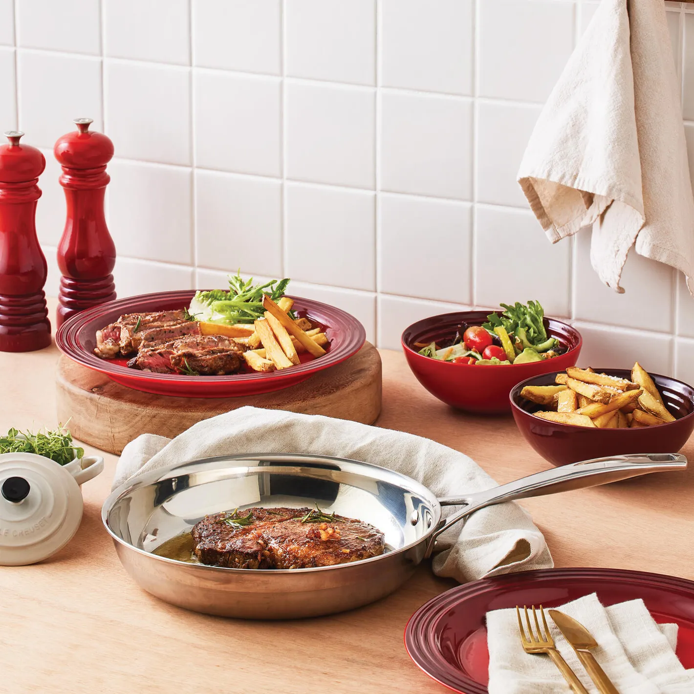 Outlet Le Creuset Signature middagstallerken Ø 27 cm, cerise