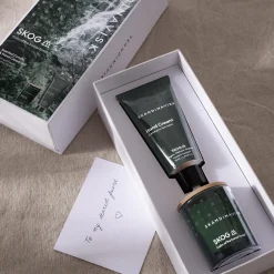 Skandinavisk SKOG Scented Candle & Hand Cream Giftset> Lys & Duftlys