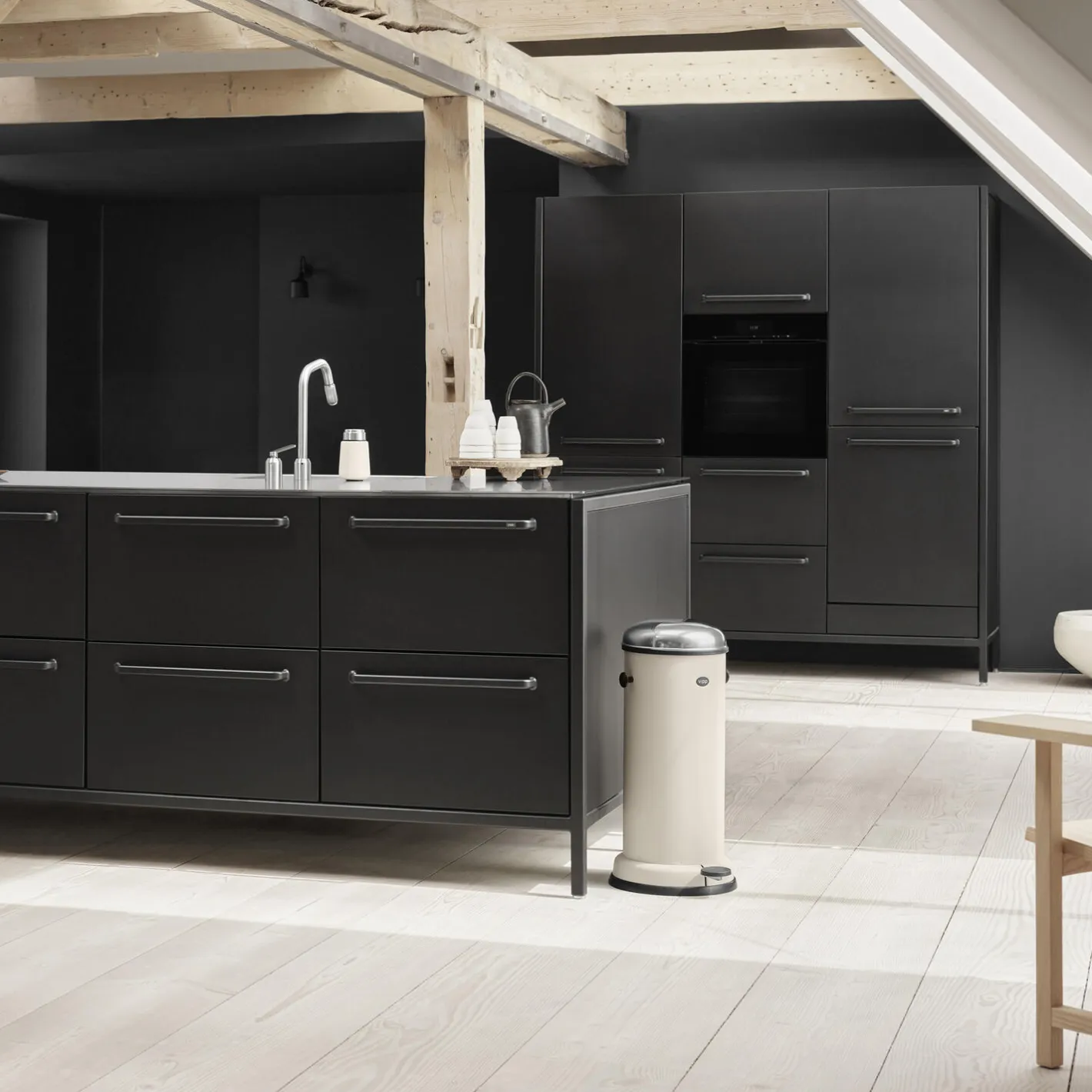 Vipp 16 pedalspand,> Affaldssortering
