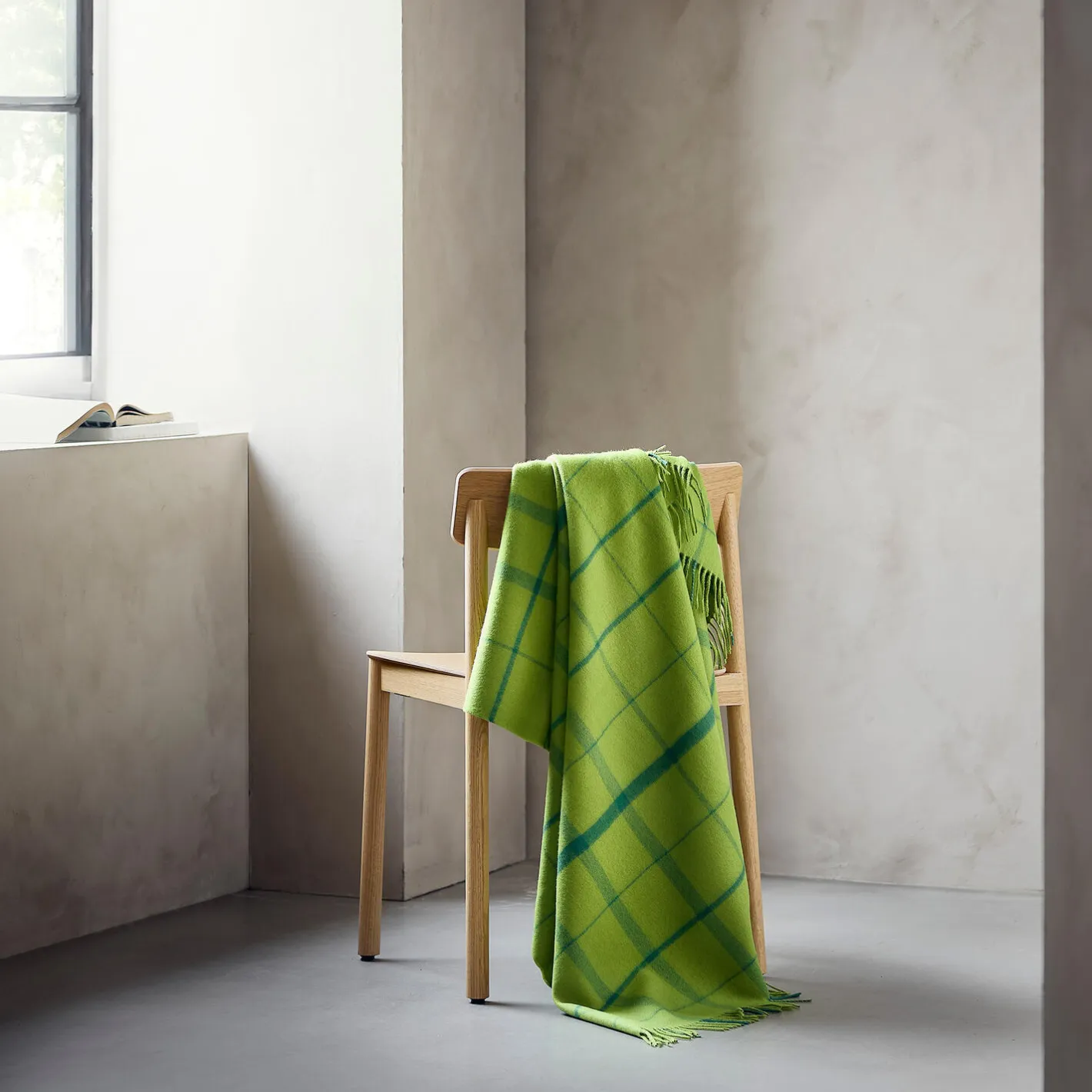 Silkeborg Uldspinderi Warp and Weft plaid, 02104 sprout - lime/grass> Plaider